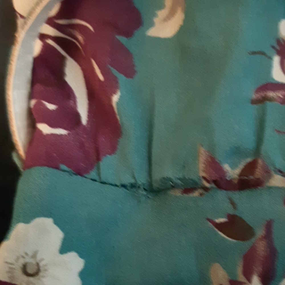 Dress - Picture 3 of 3